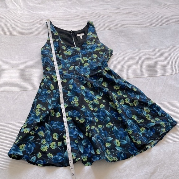 JOIE Mare Blue Floral Linen and Silk Dress Size Medium - Picture 8 of 8